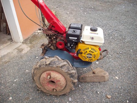Motoculteur ISEKI KC2F remplacé par Villiers G200VFQ