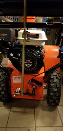 Remplacement d'un moteur Tecumseh sur une fraiseuse à neige par un Ecomoteur EM70 avec 2 arbres