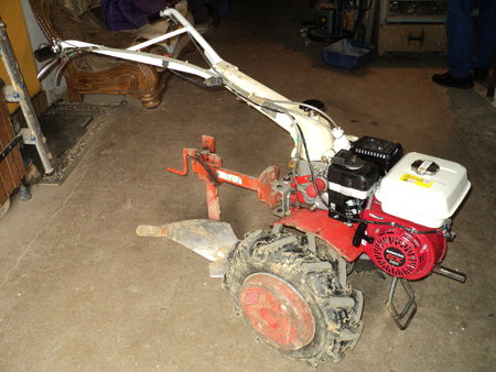 Remplacement moteur Kawasaki sur Yanmar YK350s par un moteur Honda GX160-red