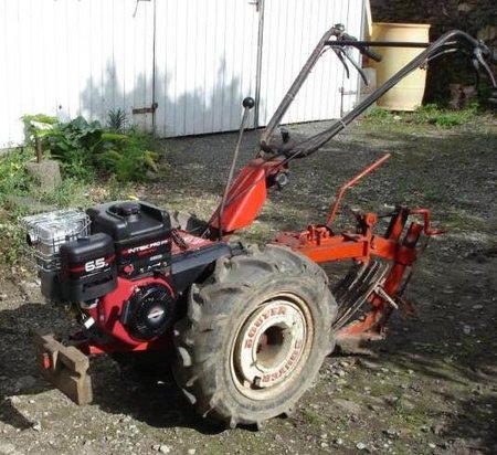 Motoculteur Bouyer 467s avec Briggs et Stratton Intek Pro 6.5