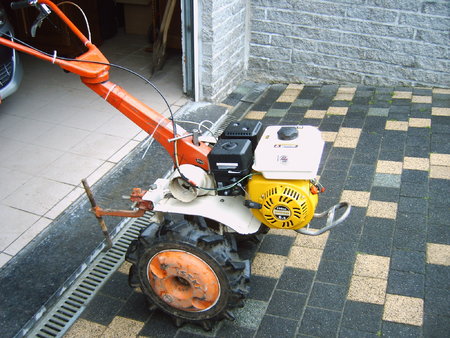 Iseki KS280 remplacé par Villiers G200VFQ