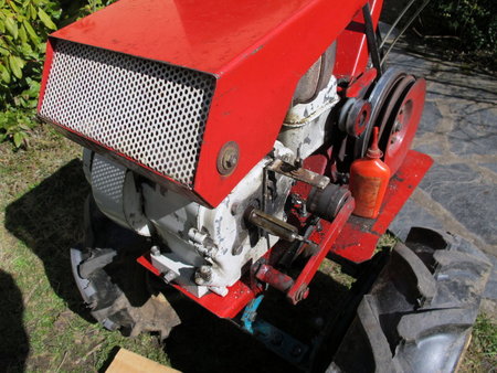 Remplacement de moteur Briggs et Stratton sur motoculteur LOISEAU, avec Villiers G200VFQ