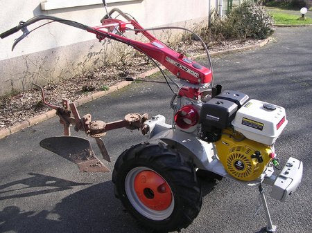 Iseki KT500 - remplacé par Loncin G270 FQ