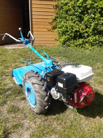 Remplacement moteur Bernard 239a sur STAUB PPX avec moteur Honda GX240