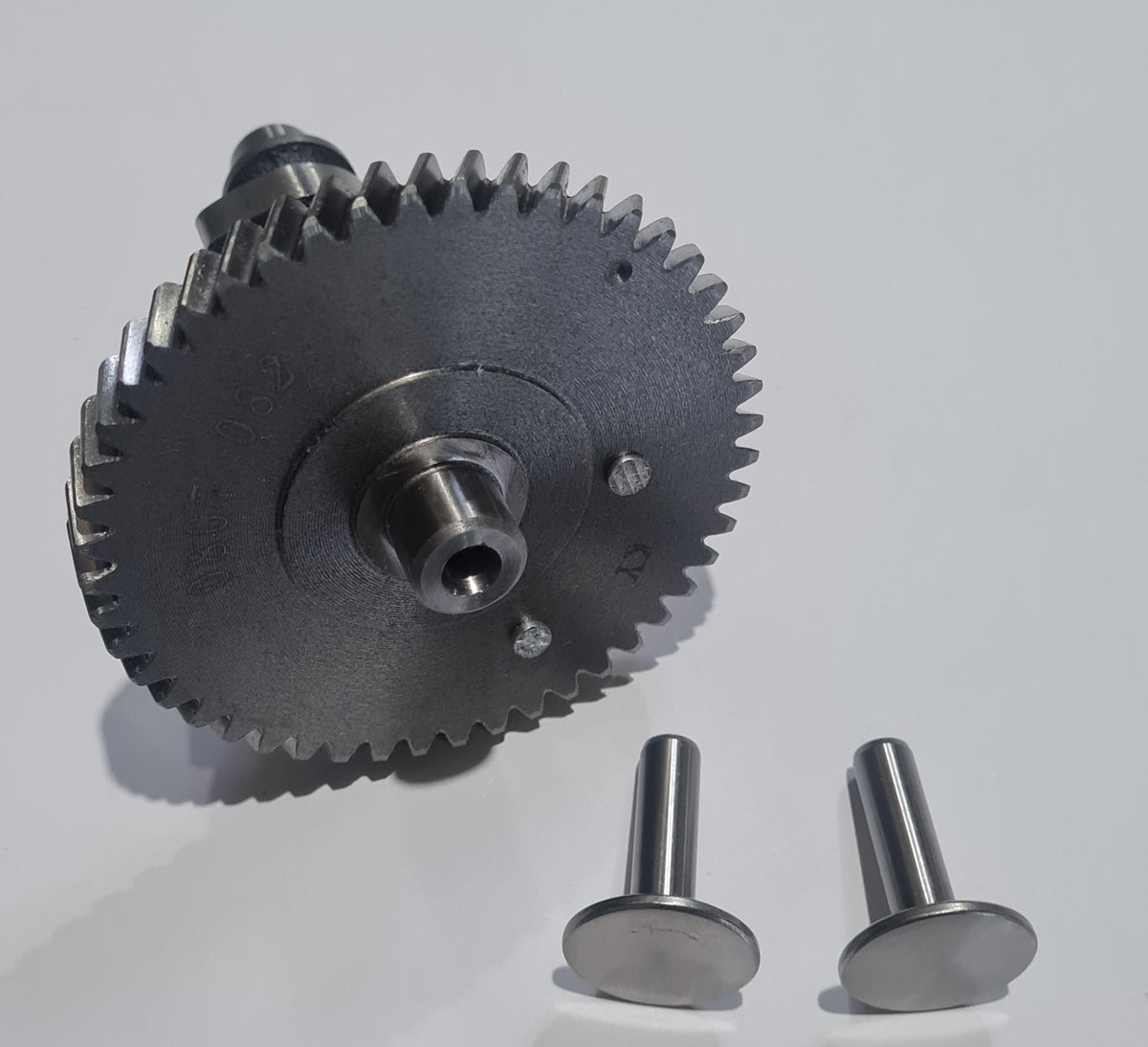 Arbre à cames acier  HONDA GXV160  14100-ZE7-000