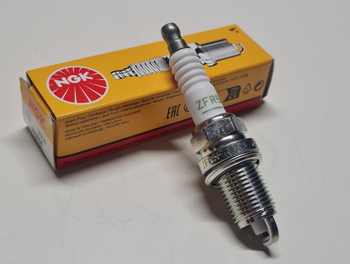 BOUGIE NGK ZFR5F-11 compatible MOTEURS HONDA