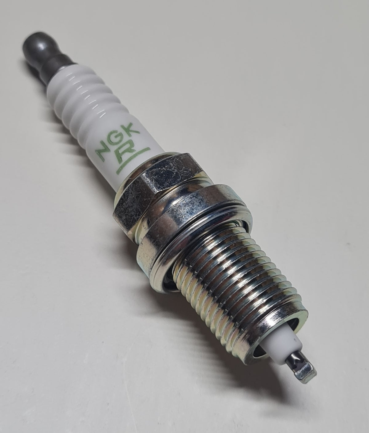 BOUGIE NGK ZFR5F-11 compatible MOTEURS HONDA