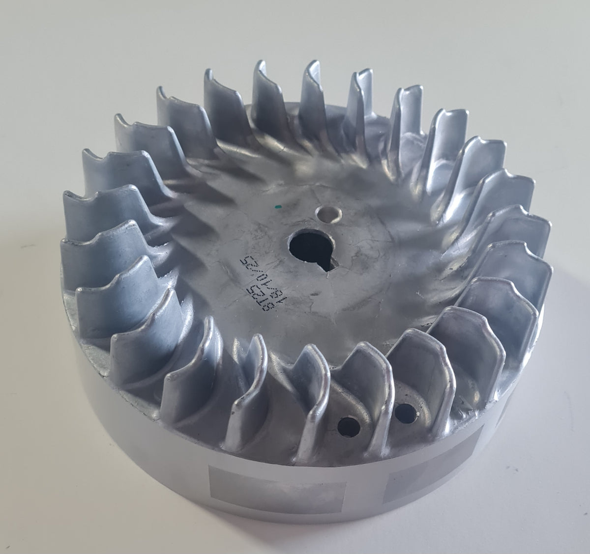 Volant  moteur HONDA  GXV160  31110-Z1V-811